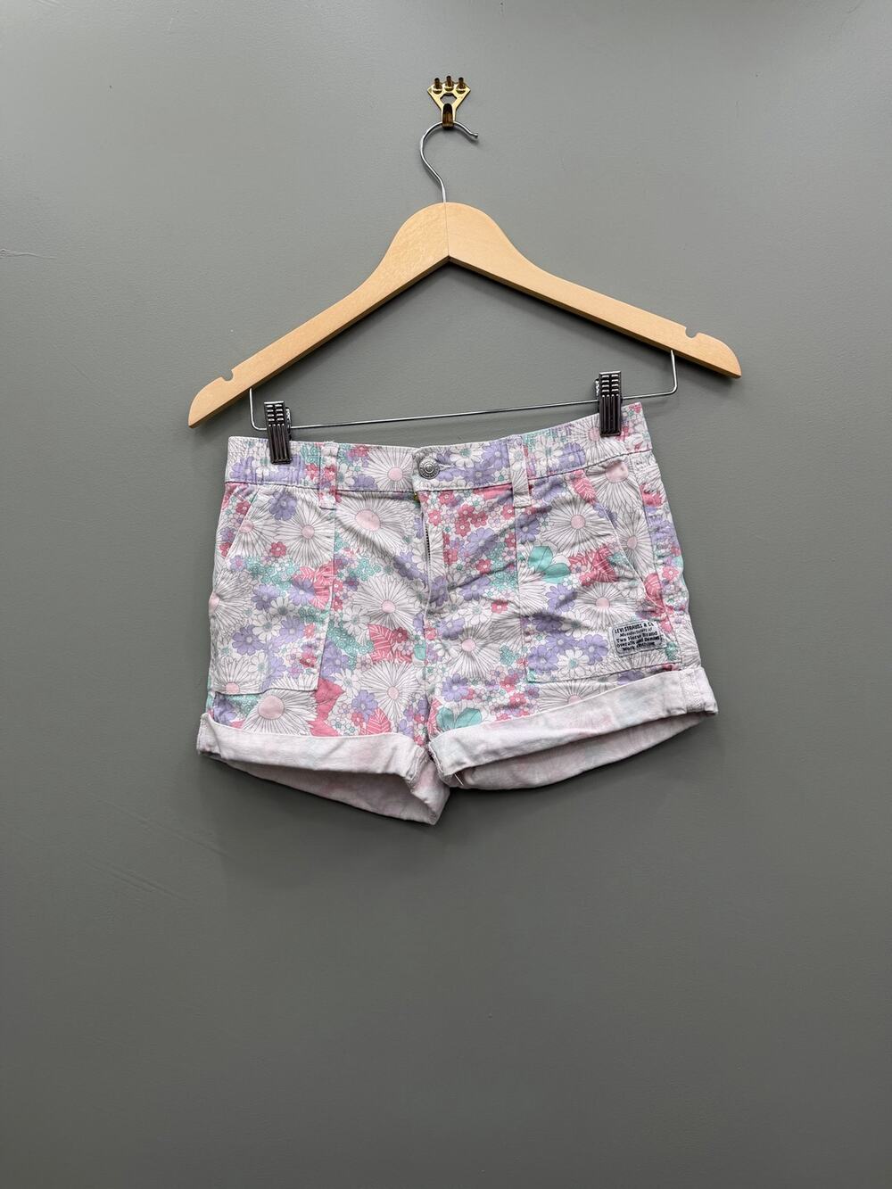 Levi's Girls Floral High Rise Shorts Size 12 Pastel Daisy Cuffed Summer